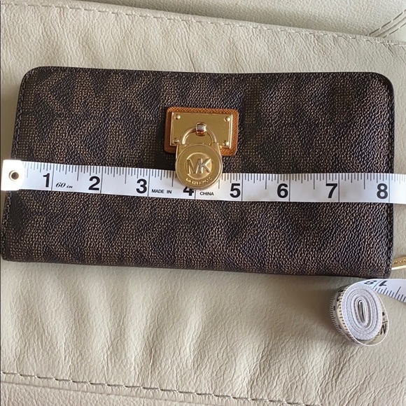 Wallet - Picture 2 of 5